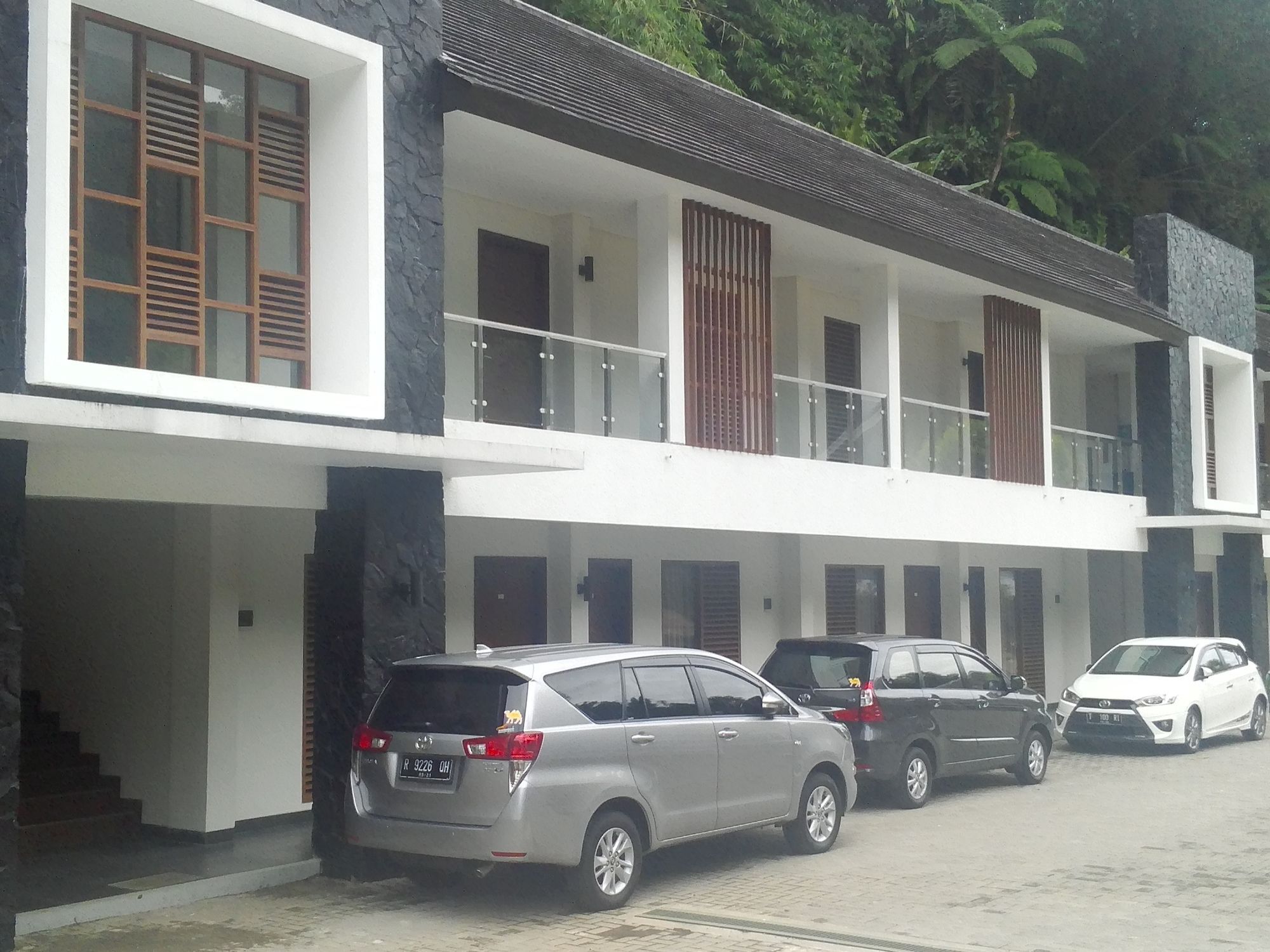 Zuri Resort Cipanas Puncak Exterior foto